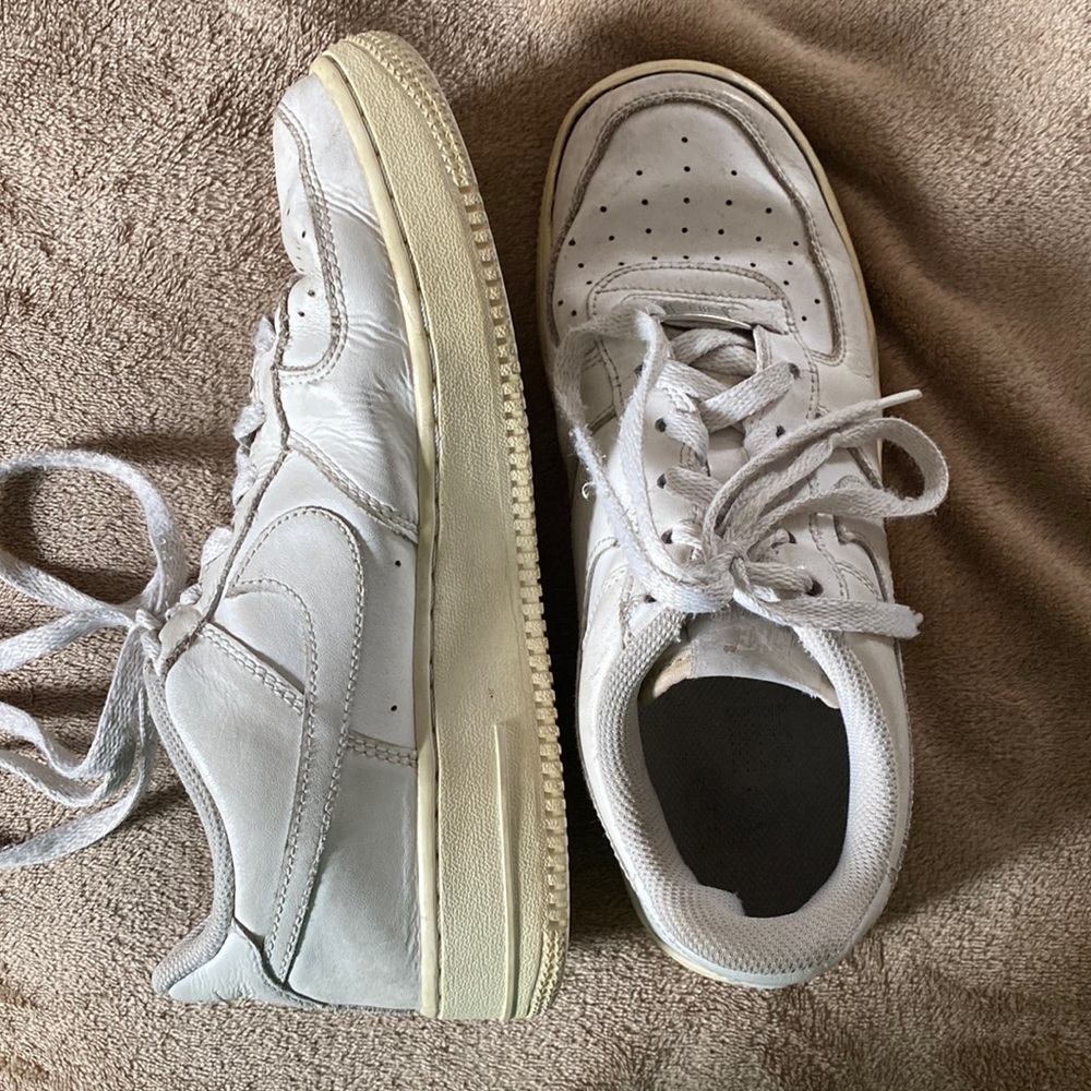 AirForce 1s Womens 7.5